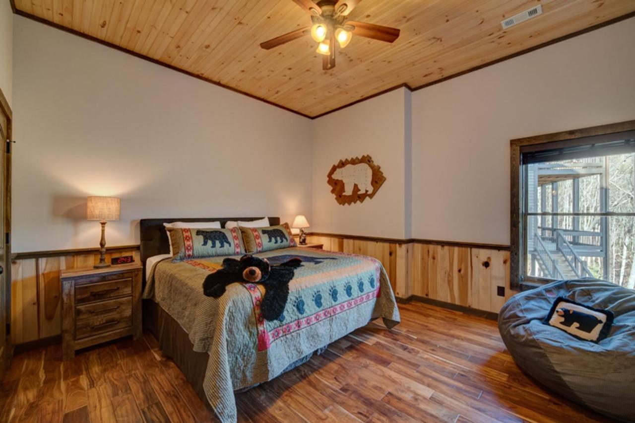 Bear Claw Cabin Blue Ridge Exterior photo