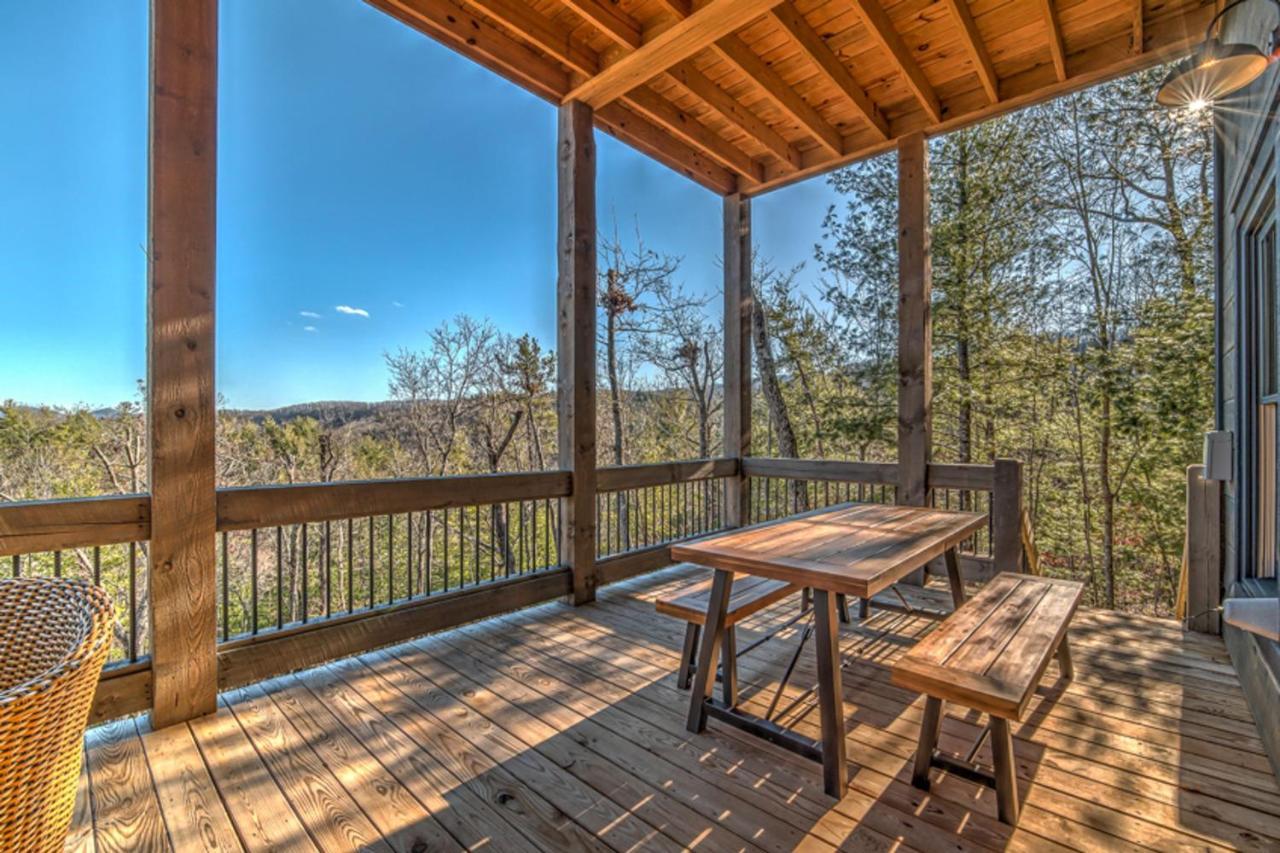 Bear Claw Cabin Blue Ridge Exterior photo