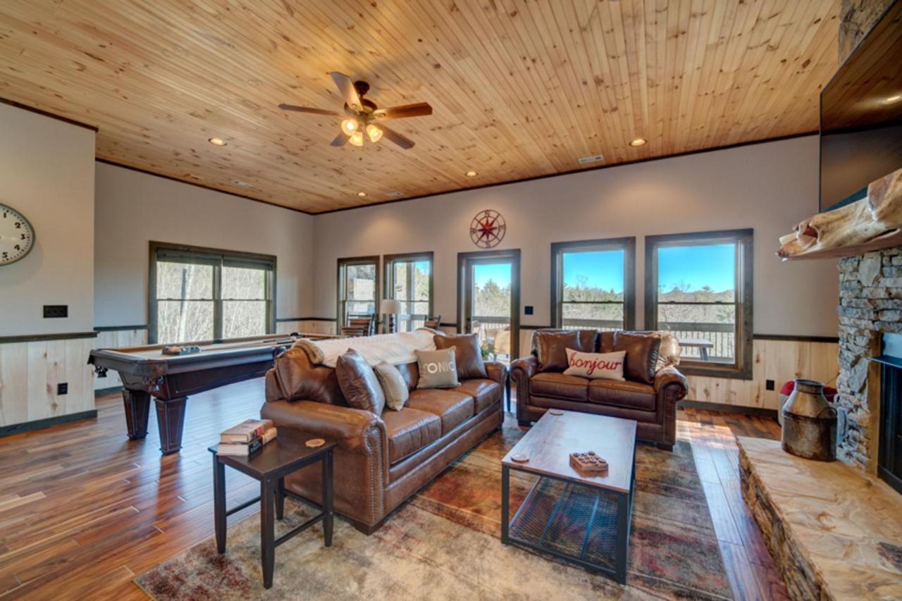 Bear Claw Cabin Blue Ridge Exterior photo